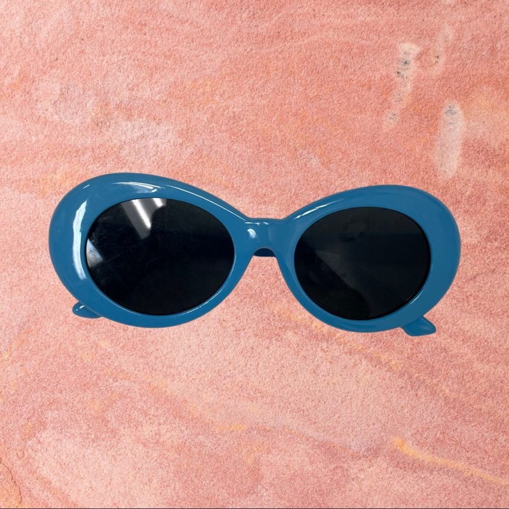 Blue Sunglasses super cute